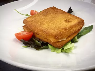 La Mozzarella in Carrozza della Casa Cantoniera